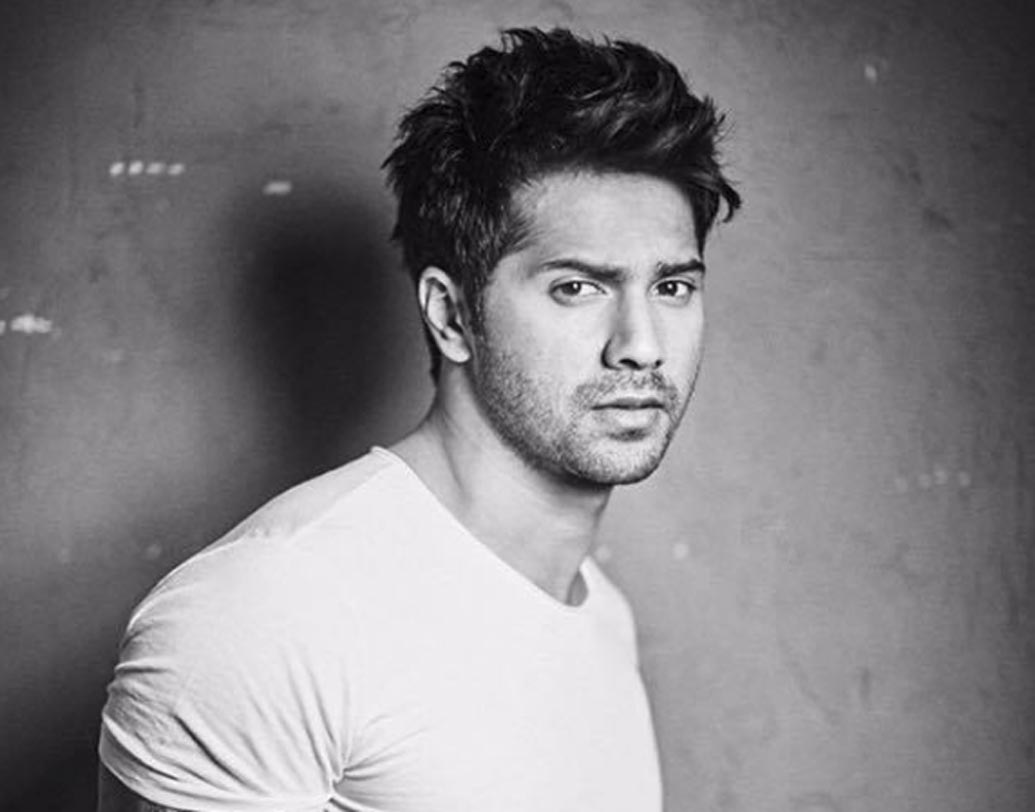 বরুণ ধবন: বলিউডে পা দিয়েই দর্শকদের মন জয় করে নিয়েছেন বরুন। ডেবিউ ছবি ‘স্টুডেন্ট অব দ্য ইয়ার’-এ মিষ্টি চকোলেট হিরোর ভূমিকায় তাঁকে দেখা গেলেও পরে নানা রকম চরিত্রে নিজেকে প্রমাণ করেছেন তিনি। ‘মাই নেম ইজ খান’ ছবিতে কর্ণ জোহরকে অ্যাসিস্ট করা দিয়েই বি-টাউনে প্রথম এন্ট্রি। পরে কর্ণই তাঁকে নিজের ছবিতে কাস্ট করেন।