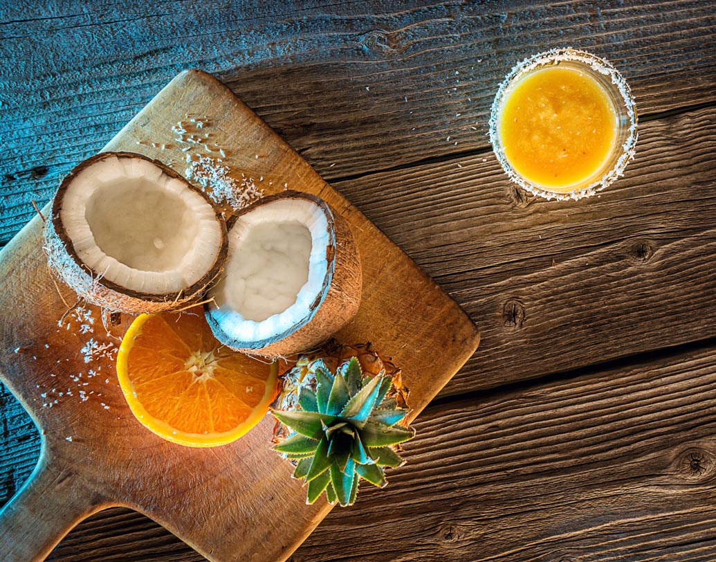 ভারতীয় আয়ুর্বেদিকেও রয়েছে উচ্চরক্তচাপ কমানোর নানা টোটকা। নিউট্রশনিস্টরা জানাচ্ছেন, কমলালেবুর রসের সঙ্গে ডাবের জল মিশিয়ে একটা মিশ্রণ তৈরি করুন। দিনে ২ থেকে ৩ বার এই মিশ্রণ খেলে রক্তচাপ অনেক নিয়ন্ত্রণে থাকে।