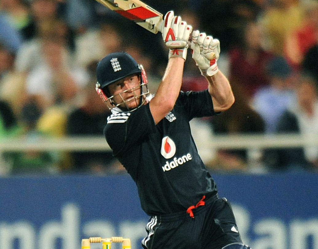 পল কলিংউড: ইংল্যান্ডের এই অন্যতম সেরা অলরাউন্ডারের হাত ধরে প্রথম আইসিসি ট্রফি জেতে ইংল্যান্ড। ২০০৯ সালে তাঁকে কেনে দিল্লি। আট ম্যাচে মাত্র ২০৩ রান এবং ৫ উইকেট নেন তিনি। পরে বছর দু’য়েক রাজস্থান দলে থাকলেও মাঠে নামার সুযোগ হয়নি।