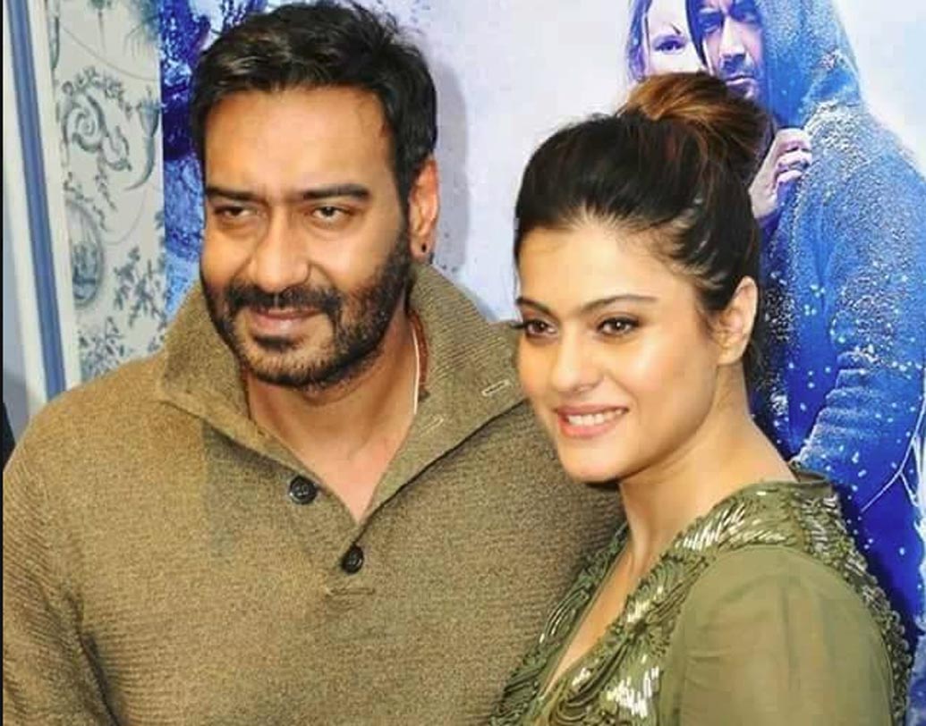 নিজের ‘লেডিলভ’কে খুশি করার কোনও সুযোগই ছাড়েন না অজয় দেবগন। প্রথম মেয়ে নিশার জন্মের পর স্ত্রী কাজলকে অডি সিডান উপহার দিয়েছিলেন বলিউডের ‘সিংহম’। প্রায় ২৩ লক্ষ টাকা দামের গাড়িটি নাকি খুবই প্রিয় কাজলের।