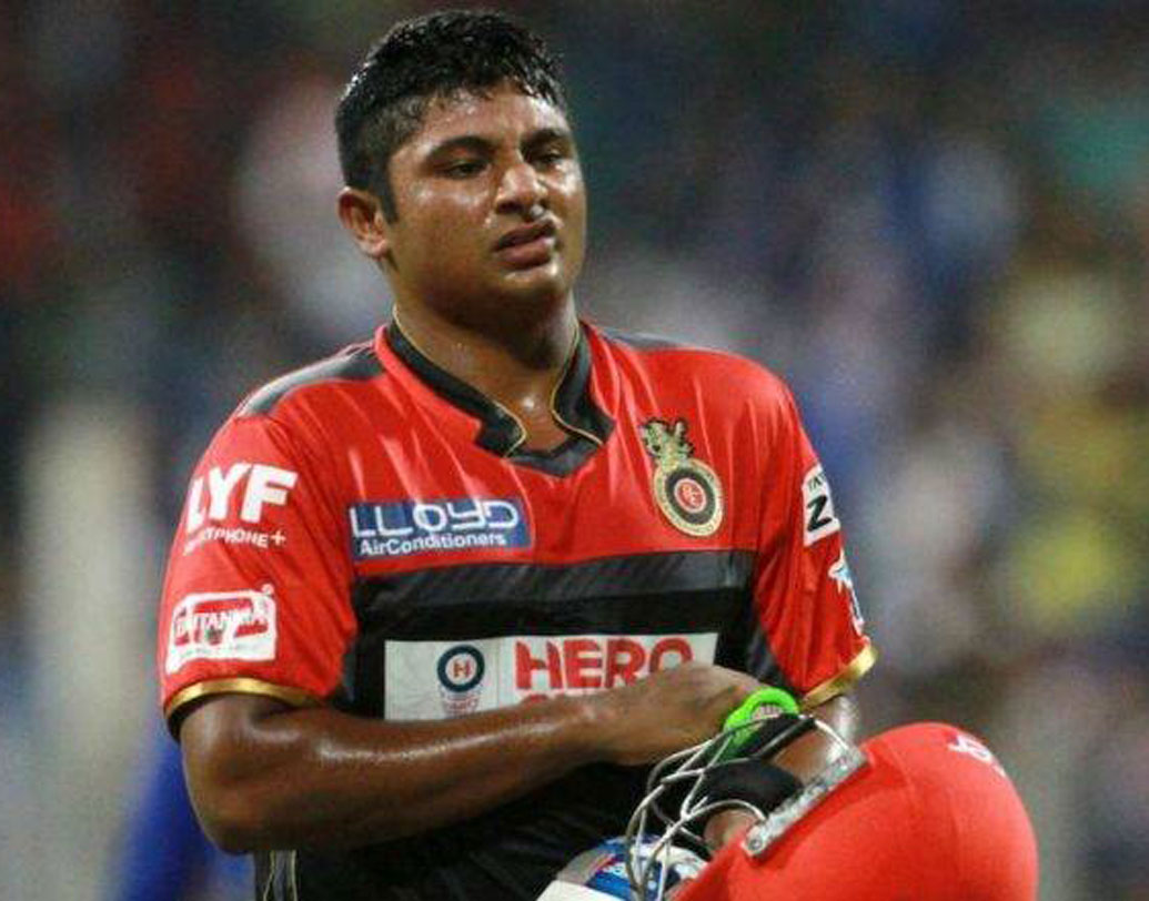 সরফরাজ খান (রয়্যাল চ্যালেঞ্জার্স বেঙ্গালুরু): খারাপ ফর্মের জন্য দল থেকে বাদ পড়েছেন। তিন ম্যাচে বেঙ্গালুরুর এই ক্রিকেটার করেছেন মাত্র ১১ রান। স্ট্রাইক রেট মাত্র ৬৫।