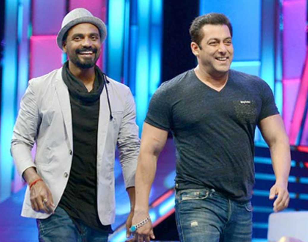 ‘রেস’ সিরিজের প্রথম দু’টি সিরিজ পরিচালনা করেছিলেন আব্বাস-মস্তান। তিন নম্বরটিতে হাত দিলেন রেমো ডিসুজা। এটিই তাঁর ঝুলিতে প্রথম অ্যাকশন ছবি।