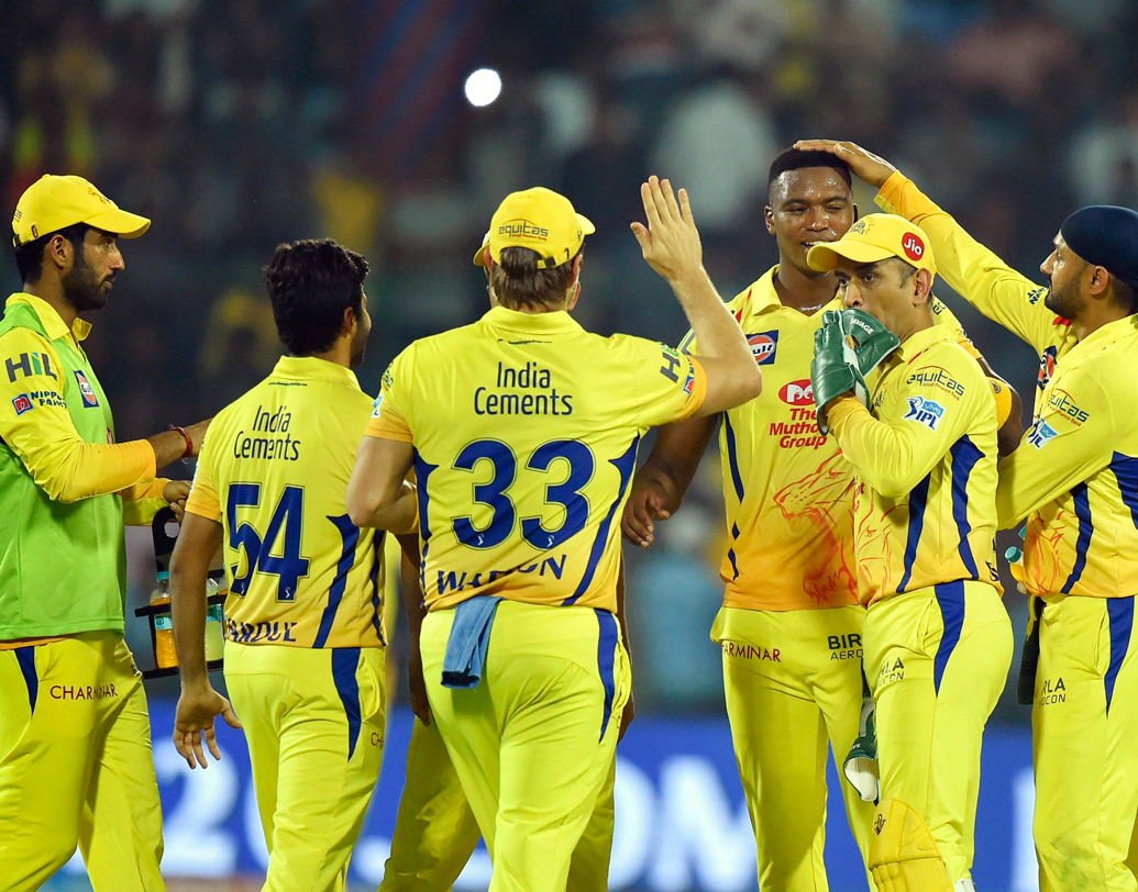 আগামিকাল, মঙ্গলবার সন্ধ্যা ৭টায় মুম্বইয়ের ওয়াংখেড়ে স্টেডিয়ামে প্রথম কোয়ালিফায়ারে মুখোমুখি হবে সানরাইজার্স হায়দরাবাদ এবং চেন্নাই সুপার কিংস। জয়ী দল সরাসরি পৌঁছে যাবে ফাইনালে। ছবি: পিটিআই।