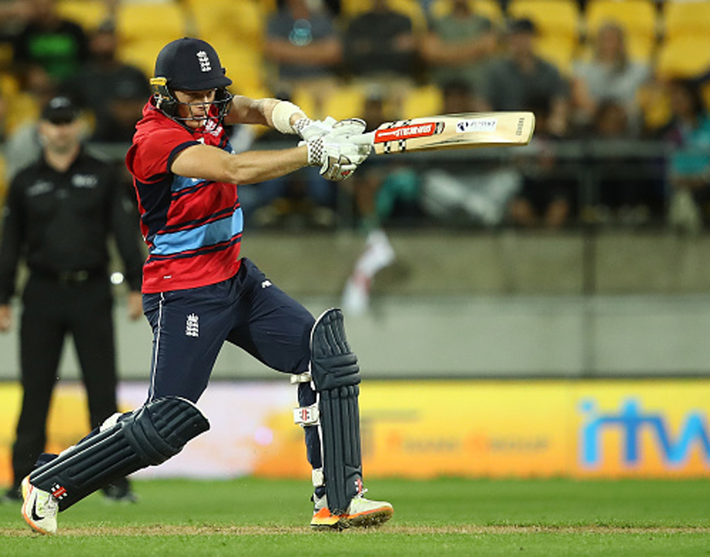 স্যাম বিলিংস: আজকের ম্যাচে বিলিংসের দলে থাকার সম্ভাবনা রয়েছে। মাঝ পর্বে ব্যাটিং শক্তি বাড়াতে এমন সিদ্ধান্ত নিতে পারেন ধোনি।