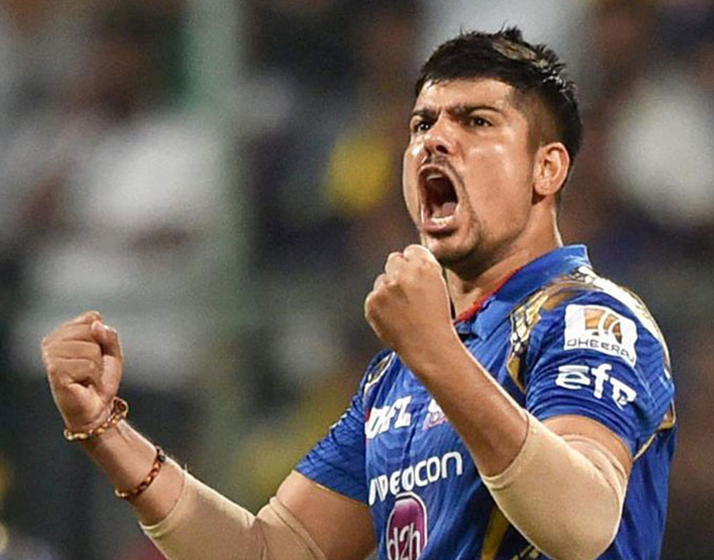 কর্ণ শর্মা: তাঁর বদলি হিসেবে ধ্রুব শোরেকে ভাবা হয়েছিল। কিন্তু, তিনি ব্যর্থ হয়েছেন। আজ প্রথম একাদশে থাকতে পারেন কর্ণ।