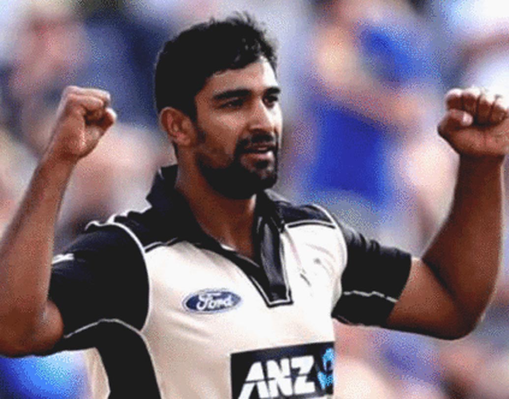 ইশ সোধি: এখনও পর্যন্ত যে ক’টি ম্যাচ খেলেছেন তার প্রত্যেকটিতেই উইকেট পেয়েছেন এই স্পিনার। তবে গত ম্যাচে একটু বেশি রান দিয়ে ফেলেছেন।