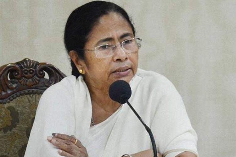 Rahul, Sonia attend Kumaraswamy's swearing in ceremony