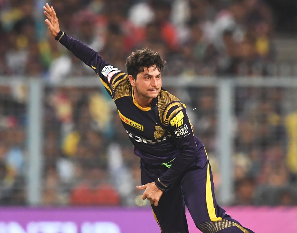 কুলদীপ যাদব: গত ম্যাচে ৪ ওভারে মাত্র ১৮ রান দিয়ে দলকে জেতাতে সাহায্য করেছেন। ফর্মে থাকা চায়নাম্যান আজও নাইটদের ভরসা। ছবি: এএফপি।