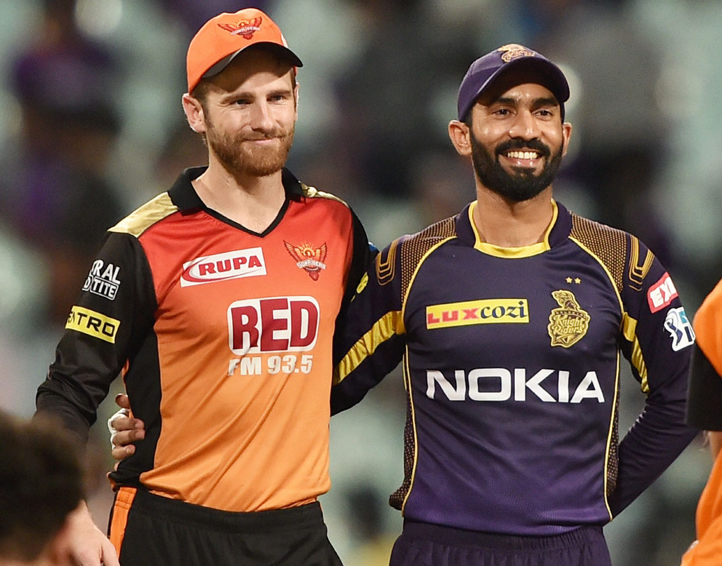 টসে জিতে ব্যাট করার সিদ্ধান্তই কাল হল নাইটদের পক্ষে। রান তাড়া করাতে সাফল্যের হার ভাল হলেও, শুক্রবারের ম্যাচে কিন্তু সেটা সফল হয়নি।