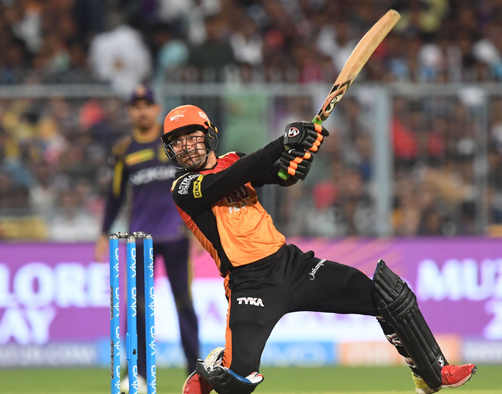 ম্যাচটায় প্রধান পার্থক্য হয়ে দাঁড়াল শেষের দিকে ব্যাট করতে এসে রশিদের ১০ বলে ৩৪। ইনিংসে দু’টো চার, চারটে ছক্কা।