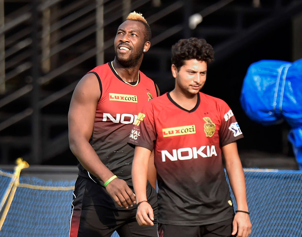 আন্দ্রে রাসেলের মতো পাওয়ারহিটারকে শর্ট লেগ ও স্লিপ দিয়ে ঘিরে দেওয়ায় স্তব্ধ হয়ে যায় নাইটের রানের গতি। মারতে গিয়ে শেষমেশ স্লিপে খোঁচা দিয়ে আউট হয়ে যান। ওখানেই বড় ঝটকা আসে নাইটদের।