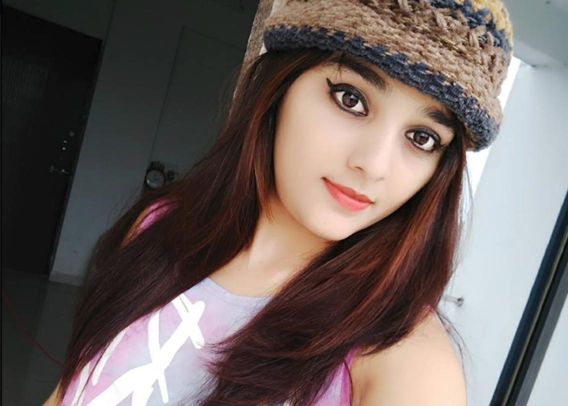 পুলিশের খাতায় একাধিক অভিযোগ রয়েছে তাঁর নামে। কয়েকবার গ্রেফতারও হয়েছেন অস্মিতা। কিন্তু পরে জামিনে ছাড়া পেয়ে যান।