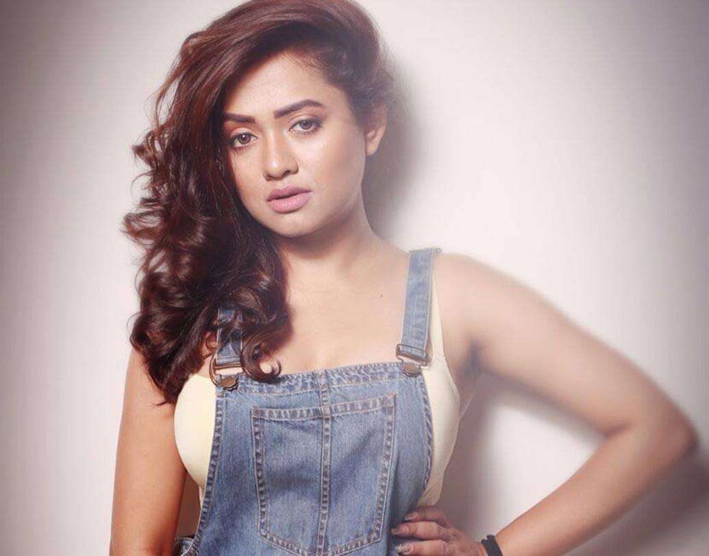 পৌলমী দাস। এই ছবির মেঘনা। হাই প্রোফাইল এসকর্ট সার্ভিসের সঙ্গে যুক্ত।