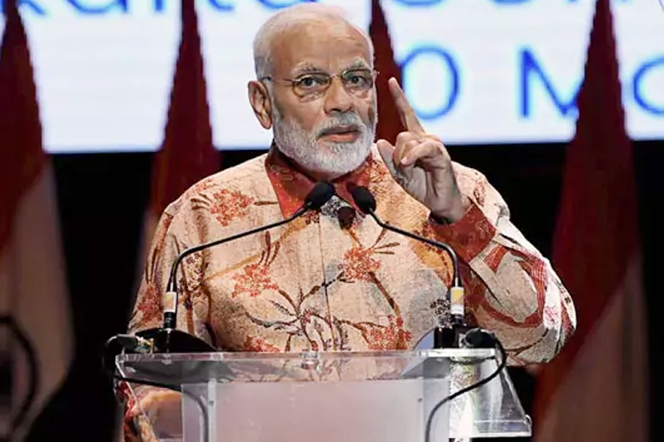 Modi wore a traditional Indonesian shirt in Jakarta dgtl