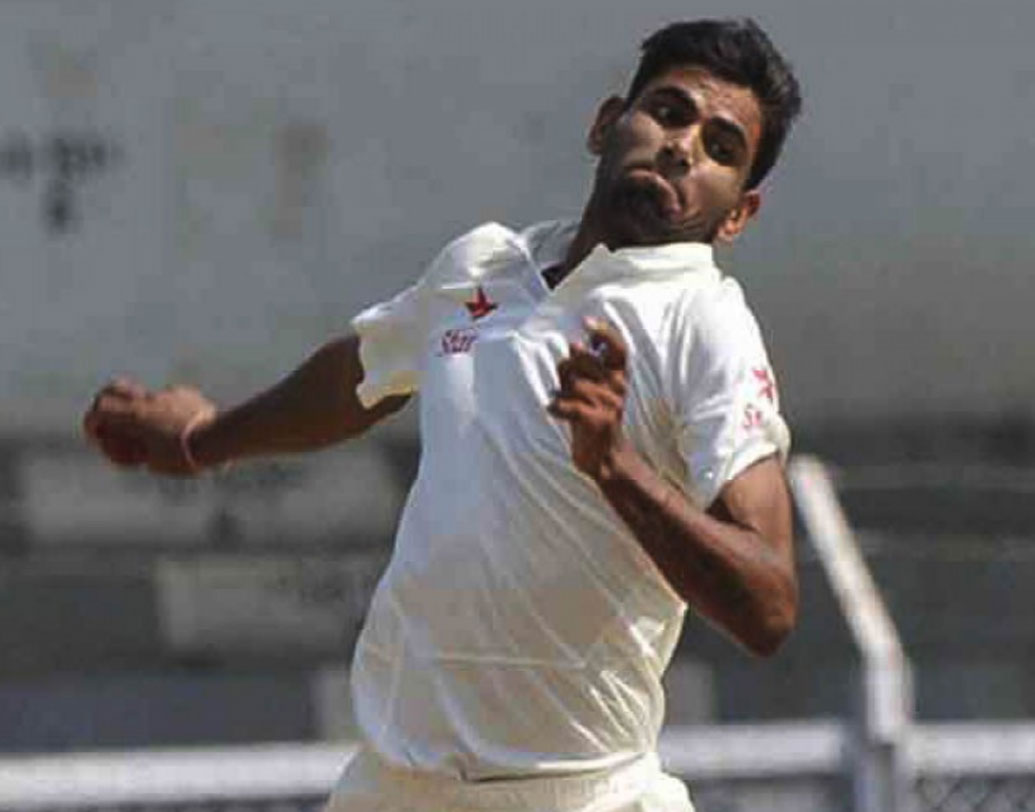 নাথু সিংহ: ২০১৬ আইপিএলে ৩ কোটি ২০ লক্ষে নাথুকে কিনেছিল মুম্বই। নিলামের দর ওঠার পর সবাইকে চমকে দিয়েছিলেন। কিন্তু একটিও ম্যাচে সুযোগ পাননি। পরের বছর গুজরাত লায়ন্স তাঁকে ৫০ লক্ষে কিনে নেয়। কিন্তু দুই ম্যাচে ১ উইকেট নিয়ে আর প্রথম একাদশে জায়গা পাননি।