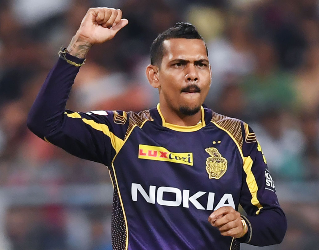 সুনীল নারাইন: নাইটদের সবচেয়ে ফর্মে থাকা প্লেয়ার। বলে, ব্যাটে আজ তিনি নাইটদের প্রধান ভরসা। ছবি: এএফপি।