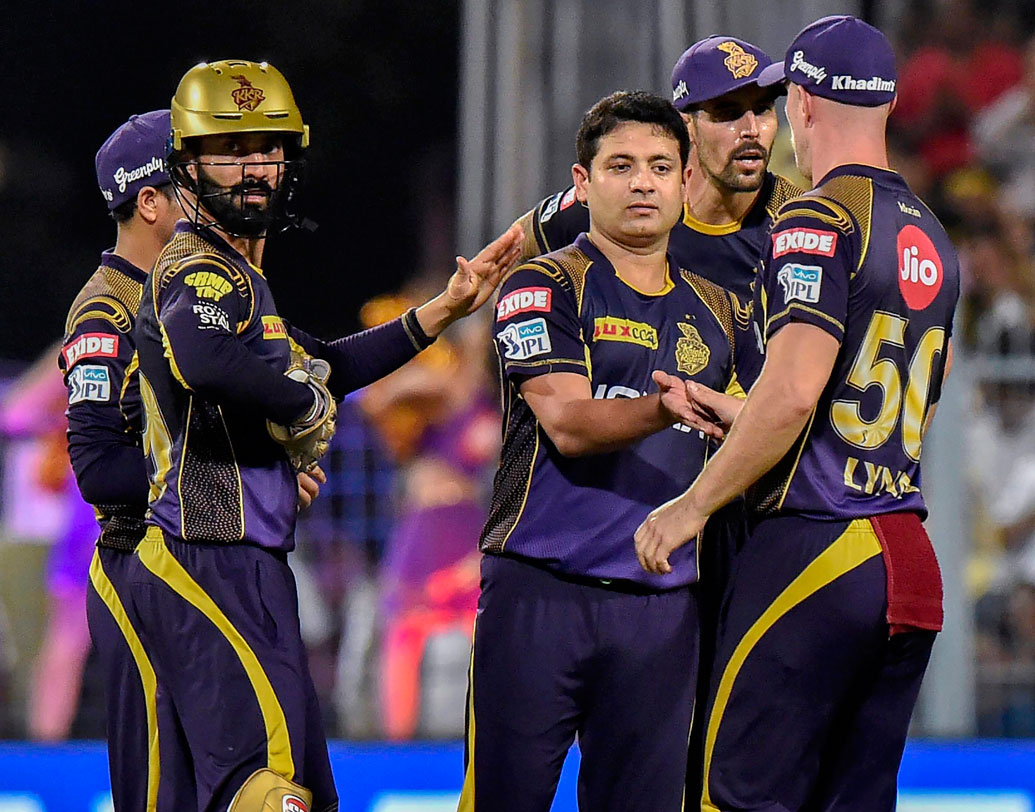 পীযূষ চাওলা:অভিজ্ঞ এই লেগস্পিনার প্রায় প্রতি ম্যাচেই গুরুত্বপূর্ণ সময় উইকেট নিয়েছেন। ছবি: পিটিআই।