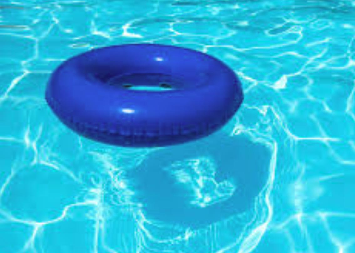 আর যদি সম্ভব হয় চেষ্টা করুন হেয়ার মাস্ক লাগিয়ে সুইমিং পুলে নামতে। চুলে জল না লাগলে অনেক সমস্যাই দূর হয়ে যাবে।