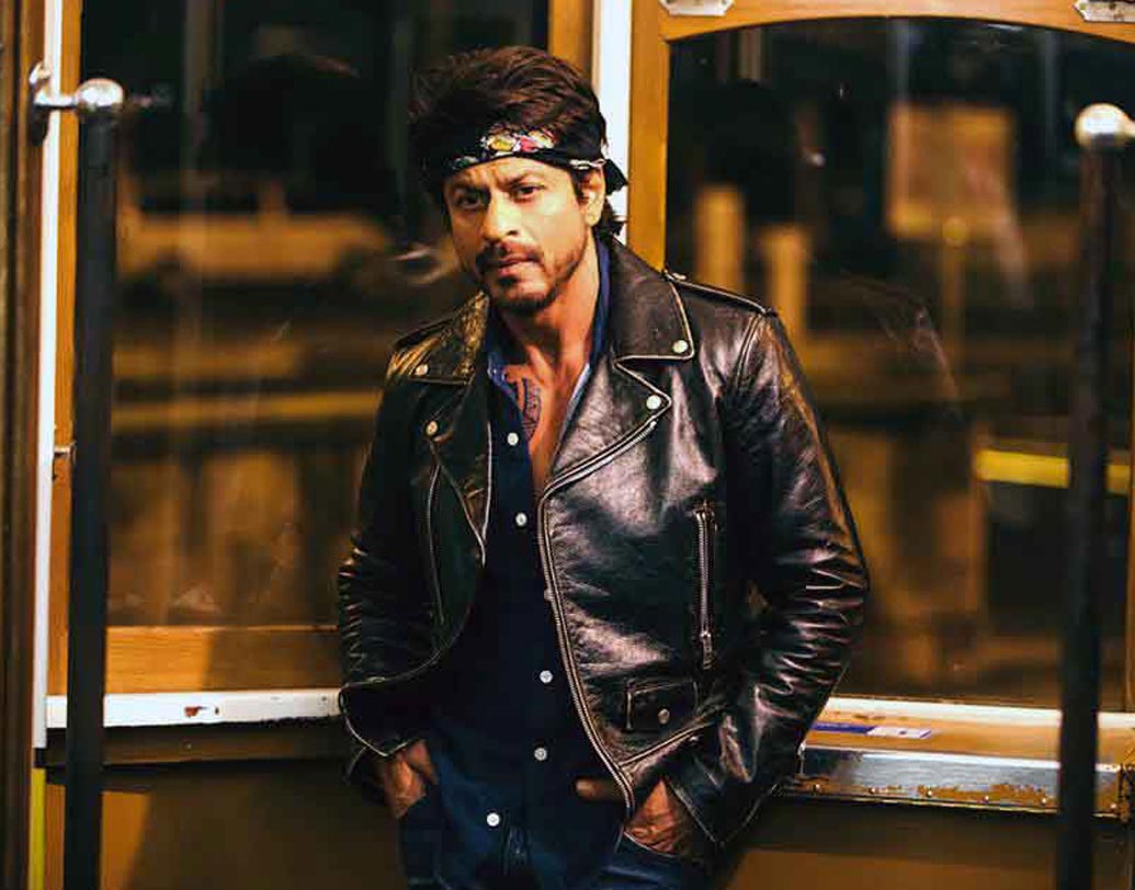 শাহরুখ খান: ‘‘আমি বন্ধু বানাতে পারি না, কী ভাবে বন্ধুত্ব করতে হয় তাও জানি না। আমার ভালবাসাও সবসময় প্রকাশ করতে পারি না।’’ নিজেকে নিয়ে নাকি এমনই স্বগোতক্তি করেছিলেন বলি বাদশা।