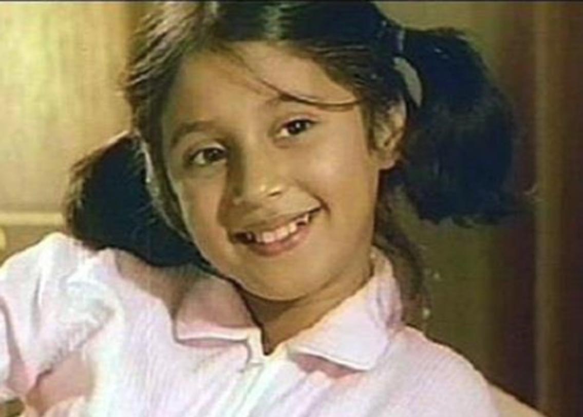 উর্মিলা মাতন্ডকর: শিশু অভিনেত্রী হিসেবে কেরিয়ারের শুরুটা করেছিলেন উর্মিলা মাতন্ডকরও। ১৯৭৭ সালে ‘কর্ম’  ছবিটি দিয়ে শুরু আর তারপর একের পর এক ছবি। একাধিক মরাঠী ছবিতেও অভিনয় করেছিলেন উর্মিলা।