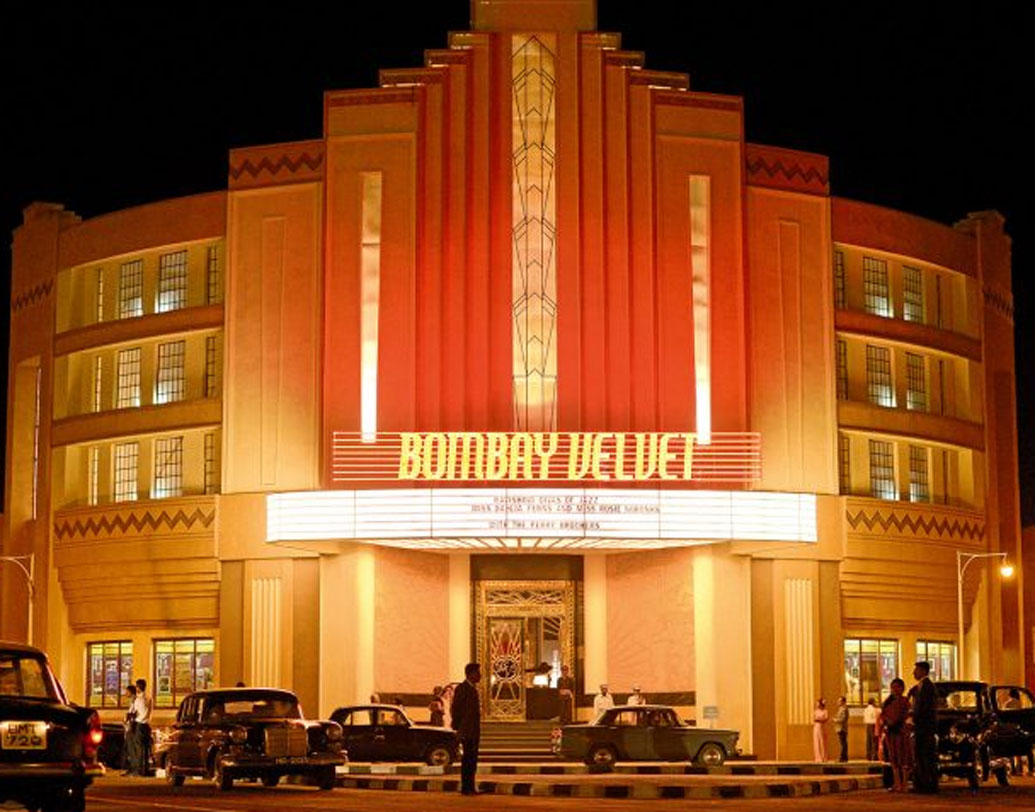 বম্বে ভেলভেট: ‘বম্বে ভেলভেট’ ছবিতে ১৯৬০ সালের তৎকালীন বম্বের চালচিত্র ফুটিয়ে তুলতে চেষ্টা করেছিলেন পরিচালক অনুরাগ কাশ্যপ। শ্রীলঙ্কায় কলম্বোতে ৯.৫ একর জায়গা জুড়ে তৈরি হয়েছিল এই সেটটি। ১১ মাসেরও বেশি সময় ধরে বানানো হয় ‘বম্বে ভেলভেট’-এর সেট। বর্তমানে এই সেটটি শ্রীলঙ্কায় পর্যটকদের ঢুঁ মারার জায়গা।