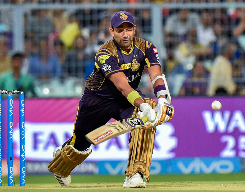 রবিন উথাপ্পা:গ্রেগ চ্যাপেলের আমলে বিধ্বংসী উইকেটরক্ষক ব্যাটসম্যান হিসাবে মোটামুটি দলে জায়গা পাকা করে ফেলেছিলেন রবিন। পরে ধোনির আমলে আর তেমন ভাবে জায়গা পাননি। ভারতের হয়ে ৪৬টি ওয়ানডে এবং ১৩টি টি২০ খেলেছেন রবিন। ছবি:পিটিআই।