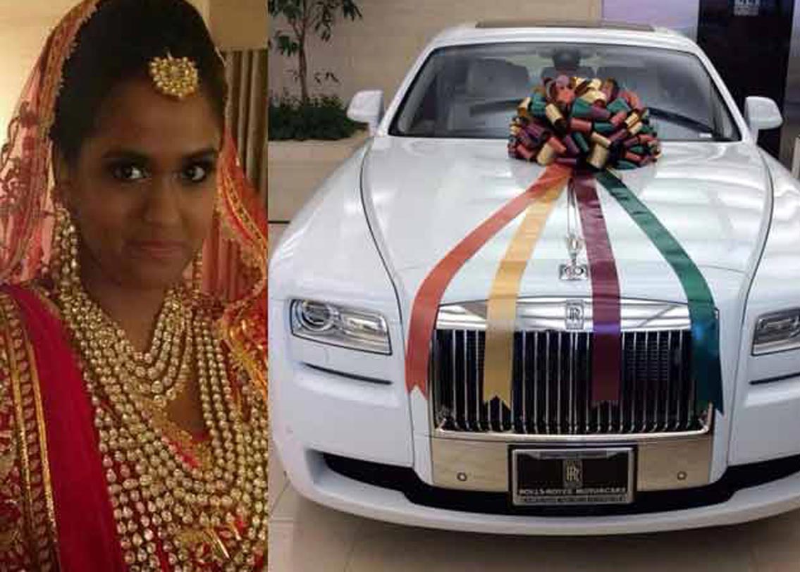 বোন অর্পিতাকে বিয়েতে ব্র্যান্ড নিউ রোলস রয়েস ফ্যান্টম উপহার দিয়েছিলেন দাদা সলমন খান। যার মূল্য সাড়ে ৯ কোটিরও বেশি।