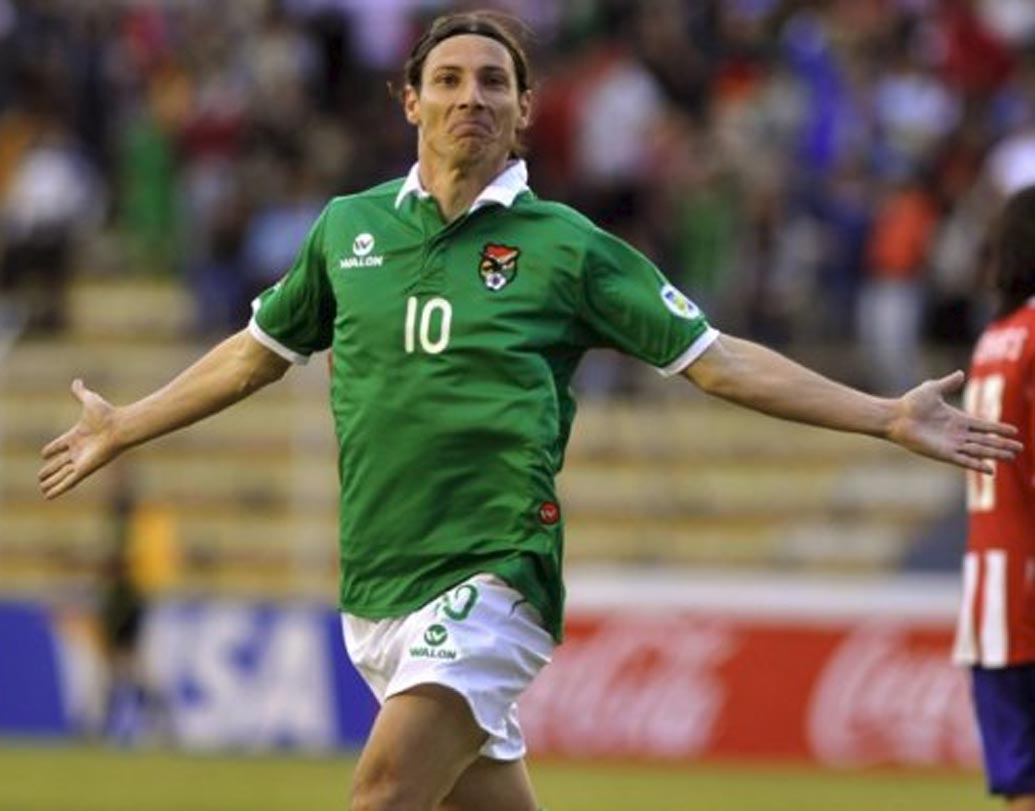 বিশ্বকাপের ইতিহাসে কোয়ালিফাইং রাউন্ডে সবচেয়ে বেশি বয়সের গোলদাতা হলেন বলিভিয়ার পাবলো এসকোবার।