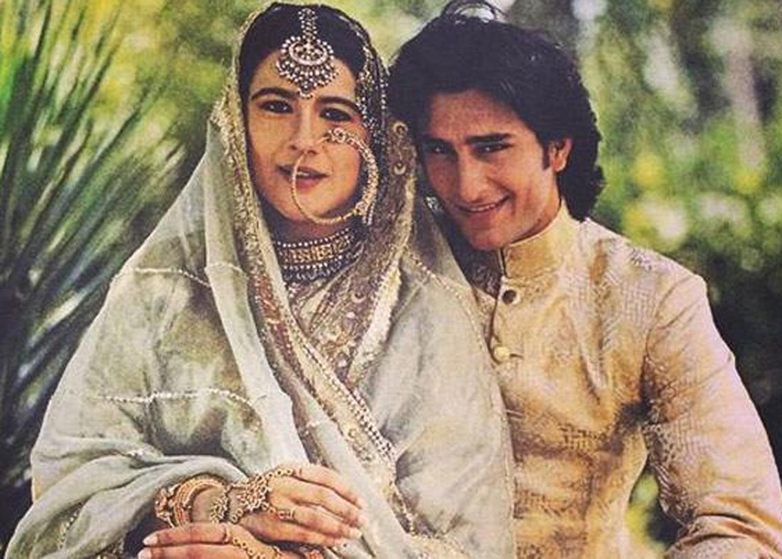 সইফ আলি খান: অমৃতা সিংহকে বিয়ে করাটাও আসলে সইফের গুডলাক। অমৃতার সঙ্গে তাঁর পরিচয় ‘বেখুদি’ ফিল্মের শুটিংয়ে। সইফেরও এতে অভিনয় করার কথা ছিল। কিন্তু দুর্ভাগ্যবশত সুযোগ হারান। তবে ফিল্ম হাত থেকে চলে গেলেও অমৃতার সঙ্গে তাঁর ঘনিষ্ঠতা বাড়ে। তাঁরা বিয়েও করেন। এরপরই কেরিয়ার গ্রাফ উপরে ওঠে সইফের।