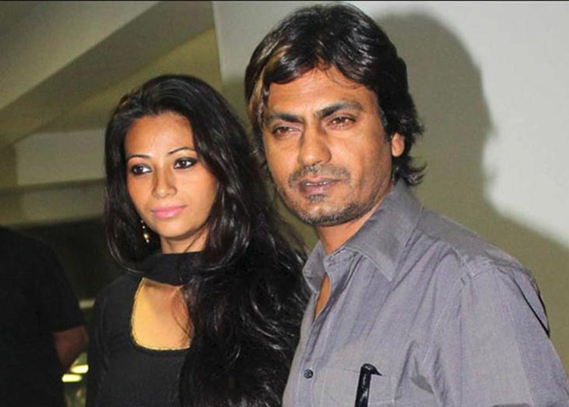 নওয়াজউদ্দিন সিদ্দিকি: বলিউডে নিজেকে প্রতিষ্ঠিত করার জন্য তখনও তিনি স্ট্রাগল করছেন। অঞ্জলির সঙ্গে বিয়ে হয় তাঁর। সুযোগ পান ‘গ্যাংস অফ ওয়াসিপুর’য়ে। বলিউডে প্রতিষ্ঠা পান নওয়াজ।