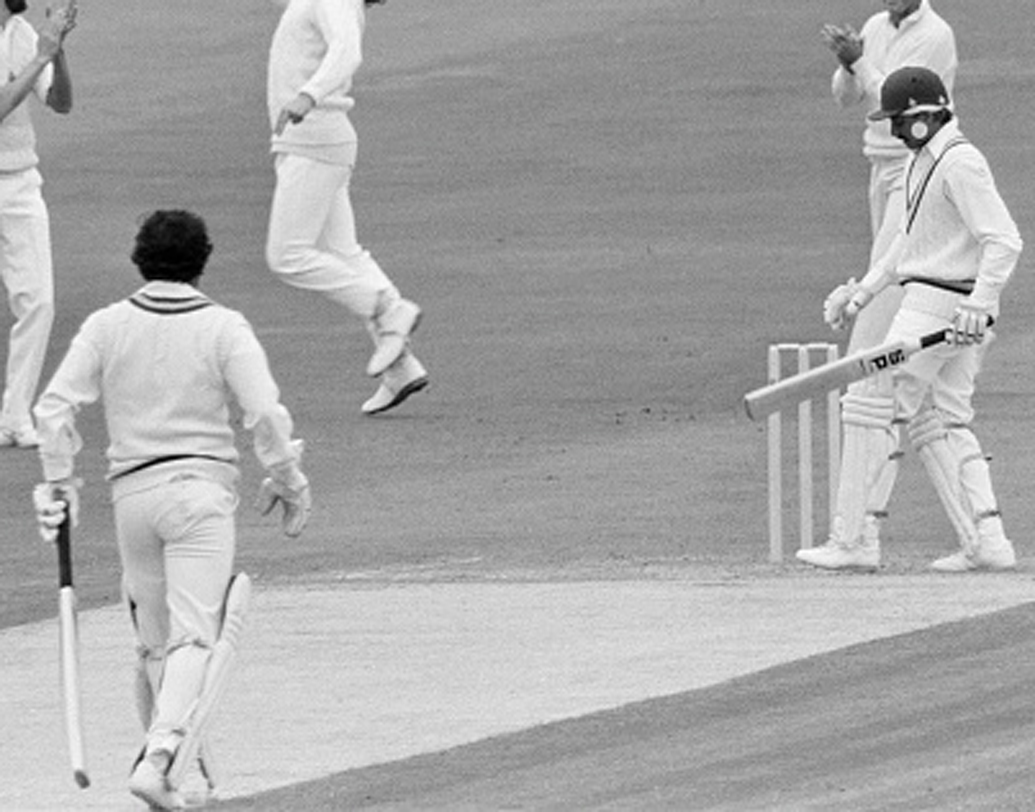 চেতন চহ্বন ও সুনীল গাওস্কর: ভারতীয় দলের সর্বকালের অন্যতম সেরা টেস্ট জুটি। ৬০ বার জুটি বাঁধতে দেখা গিয়েছিল তাঁদের। ৫৪.৮৫ গড়ে উঠেছিল ৩১২৭ রান। ১১ বার শতরান উঠেছে এই জুটিতে। হাফ সেঞ্চুরি পার্টনারশিপ এসেছে ১০ বার।