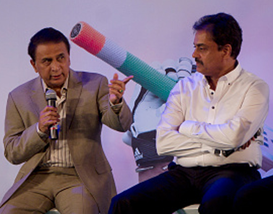 সুনীল গাওস্কর ও দিলীপ বেঙ্গসরকর: চেতন চহ্বন ছাড়াও দিলীপ বেঙ্গসরকরের সঙ্গেও সফল ভাবে জুটি বাঁধতে দেখা গিয়েছিল গাওস্করকে। ৬৭ বার জুটি বেঁধে ৩২৭২ রান তুলেছিলেন তাঁরা। গড় ৫০.৩৩। সেরা পার্টনারশিপ ৩৪৪ অপরাজিত। ১১ বার শতরানের বেশি উঠেছে এই জুটিতে।