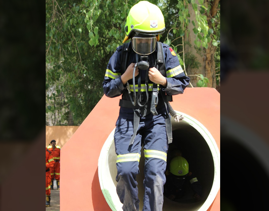 তানিয়া বাড়ির ছোট মেয়ে। তাঁর দিদি তনিমা বিবাহিত। বর্তমানে টালা পার্কে থাকেন। বোনের সাফল্যে উচ্ছ্বসিত দিদিও তাঁকে এগিয়ে যাওয়ার প্রেরণা যোগাচ্ছেন।