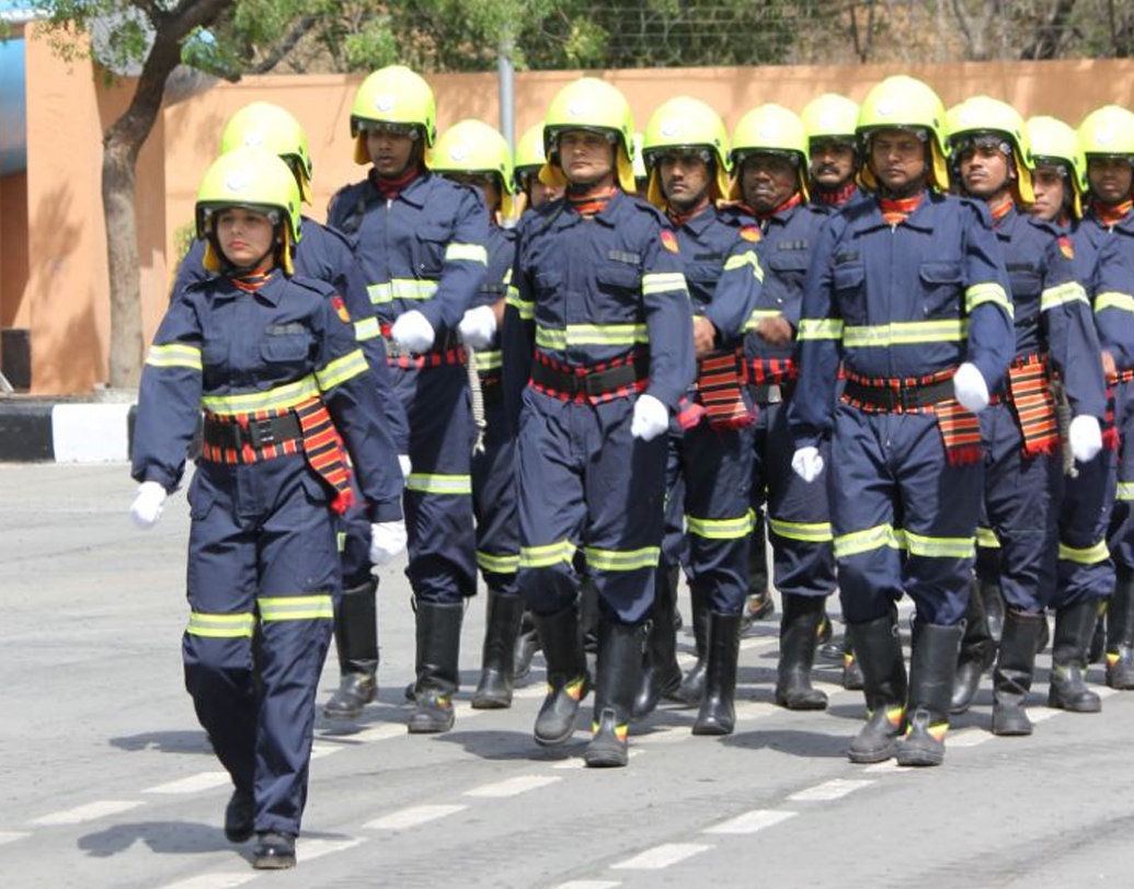 স্কুলের পাঠ শেষ করে তানিয়া রামমোহন কলেজ থেকে বটানি নিয়ে স্নাতক হন। স্নাতকোত্তর পাঠ বারাসত গভর্নমেন্ট কলেজ থেকে।