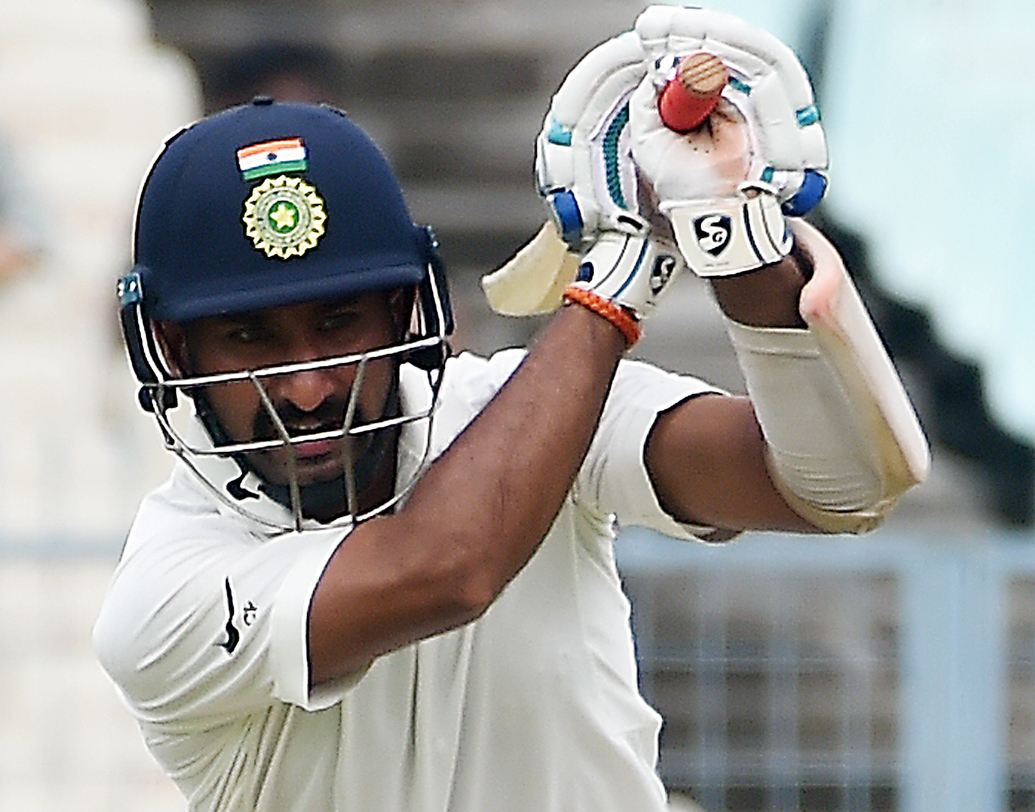 চেতেশ্বর পূজারা (ইয়র্কশায়ার): শেষ কয়েক বছর কাউন্টির নিয়মিত সদস্য হয়ে উঠেছেন ভারতের অন্যতম সেরা এই টেস্ট ব্যাটসম্যান। শেষ চার বছর টানা কাউন্টি খেলছেন তিনি। ২০১৪ সালে ডার্বিশায়ার এবং পরে ইয়র্কশায়ার ও নটিংহ্যামশায়ারে খেলার পর ফের এ বছর ইয়র্কশায়ারে খেলেছেন পূজারা।