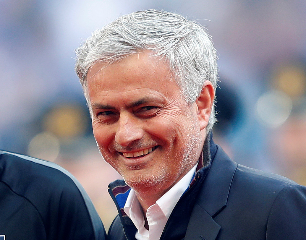 শেষ চারের ভবিষ্যৎবাণী করে মোরিনহো নিজেই চমকিত। তিনি বলেছেন, “শেষ চারের লাইনআপটা একবার দেখুন! ব্রাজিল আর আর্জেন্তিনার মতো লাতিন আমেরিকার দুই প্রবল প্রতিদ্বন্দ্বী টিম। সঙ্গে ইউরো জয়ী পর্তুগাল। আর অবশ্যই জার্মানি। অবিশ্বাস্য!”