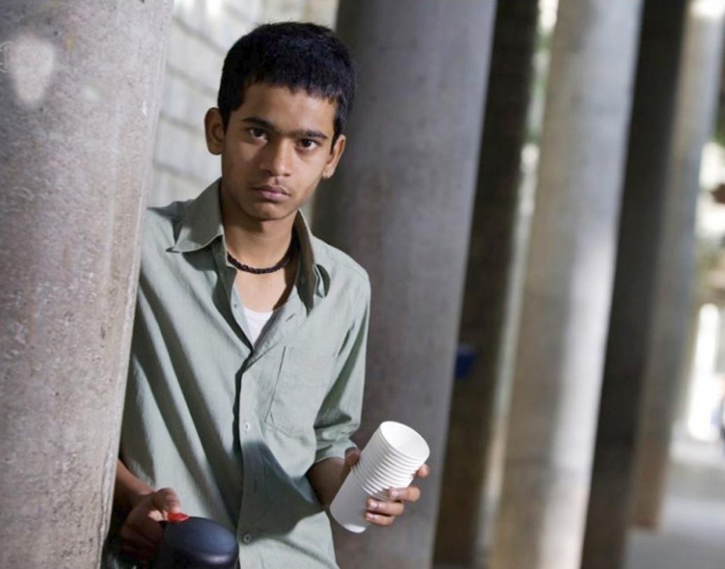 এই অভিনেতার নাম রাহুল কুমার। জন্ম ১৯৯৫ সালে উত্তরাখণ্ডের আলমোড়াতে। বর্তমানে মুম্বইয়ে থাকেন।