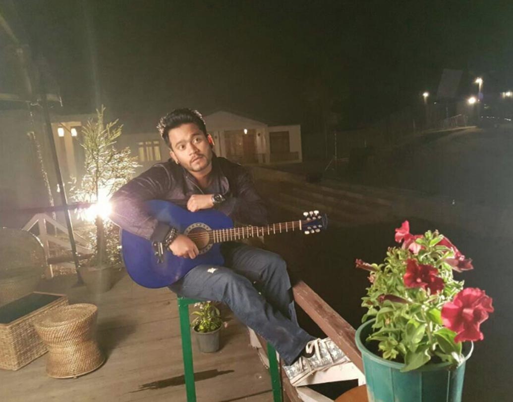 রাহুলের বয়স এখন ২৩। সে দিনের ছোট্ট মিলিমিটার এখন একজন সুদর্শন, ঝকঝকে তরুণ। অভিনয়ের পাশাপাশি তাঁর পছন্দের বিষয় গান ও গিটার বাজানো।