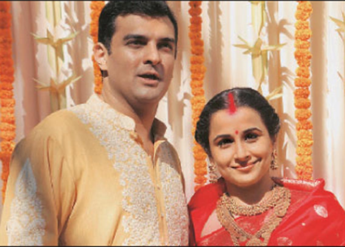 সিদ্ধার্থ রায় কপূর এবং বিদ্যা বালন: ১৪ ডিসেম্বর ২০১২ সালে তাঁরা বিয়ে করেন। শোনা যায়, তাঁদের দু’জনের পরিচয় করিয়ে দিয়েছিলেন কর্ণ জোহর।