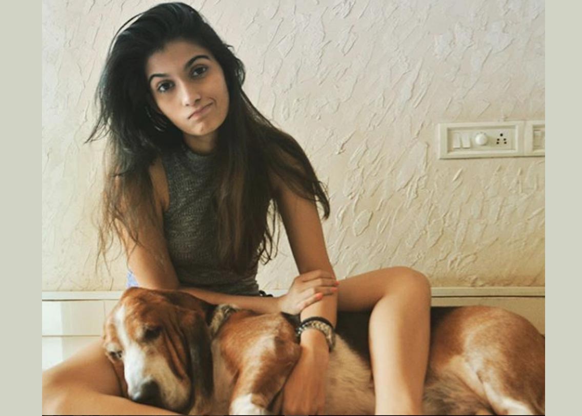 এই সহ-পরিচালকই এ বার সব লাইমলাইট নিয়ে সিলভার স্ক্রিনে আসতে চলেছেন। তবে কোন ফিল্মে ডেবিউ করতে চলেছেন তিনি তা এখনও খোলসা করেননি।