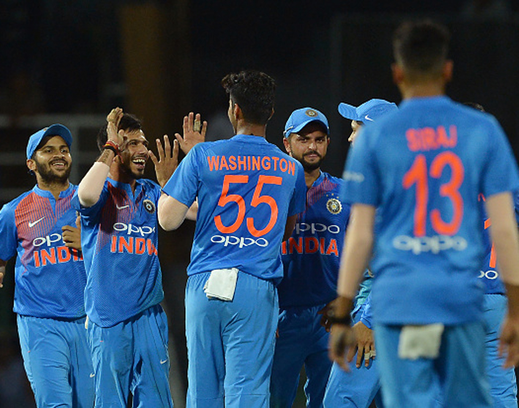 ইংল্যান্ডের থেকে দু’পয়েন্ট কম নিয়ে দু’নম্বরে রয়েছে বিরাট কোহালিরা। শেষ ২৭টি ওয়ান ডের মধ্যে ২১টিতেই জিতেছে ভারত।