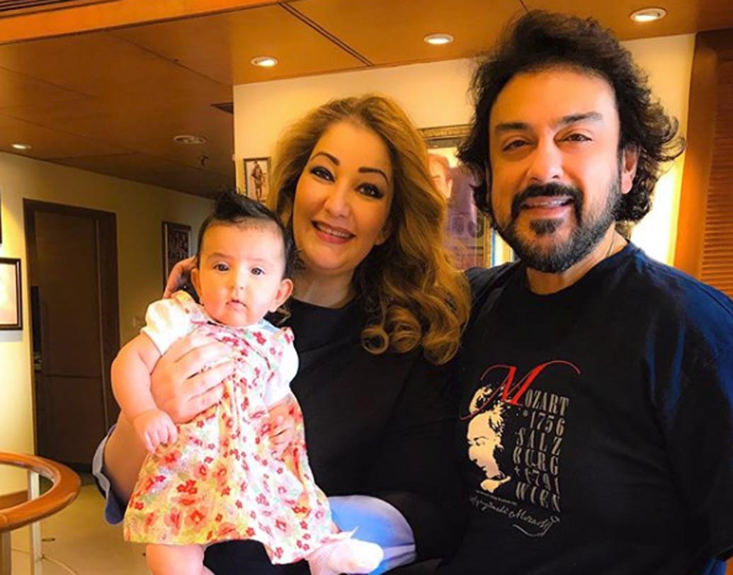 প্রথমেই তাঁর খাদ্যতালিকা থেকে ভাত, রুটি এবং জাঙ্কফুড ছেঁটে ফেলেন  নিউট্রিশনিস্ট। সেখানে পাকাপাকি ভাবে জায়গা করে নেয় স্যালাড, মাছ এবং সেদ্ধ ডাল। আদনান বলেছেন, ‘‘নিউট্রিশনিস্ট আমাকে বলেন আগে মন থেকে খাই খাই বন্ধ কর। তার পর ডায়েট মেনে চল। মনকে সংযত করলে তবেই শরীর কথা শুনবে।’’