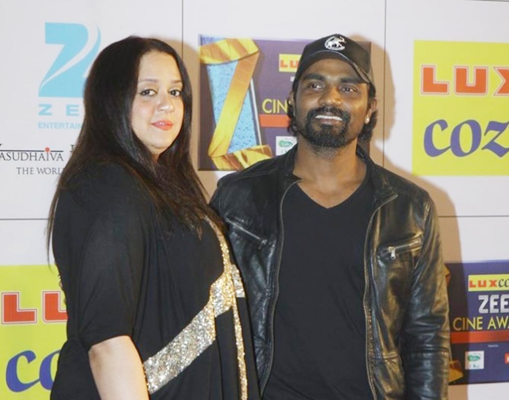 রেমো ডি’সুজা-লিজলি: প্রায় এক দশকেরও বেশি সময় বলিউডের তারকারা তাঁর শেখানো ছন্দে পা মেলাচ্ছেন। হালফিলে ছবি পরিচালনাতেও হাত পাকিয়েছেন রেমো। রেমো-ঘরণী লিজলি একজন অ্যাংলো-ইন্ডিয়ান। পেশায় তিনি দক্ষ কস্টিউম ডিজাইনার। মূলত টেলিভিশন শো-তেই কস্টিউম ডিজাইনের কাজ করেন লিজলি।