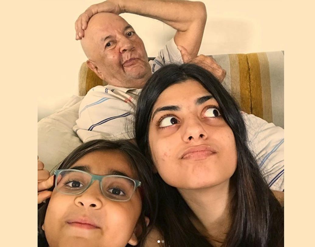 সাঁচীর যোগসূত্র রয়েছে বলিউডের ফিল্মি ঘরানার সঙ্গে। বি-টাউনের সর্বকালের অন্যতম সেরা খলনায়কের তকমা যাঁর সঙ্গে জুড়ে গিয়েছে সেই প্রেম চোপড়ার নাতনি সাঁচী। তাঁর মা পুনিতা প্রেম চোপড়ার মেয়ে।