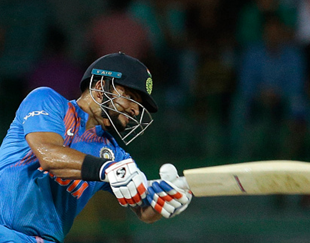 সুরেশ রায়না: ধোনির অতি প্রিয় সুরেশ রায়না শেষ মুহূর্তে সুযোগ পেয়েছেন। চার নম্বর অতি পছন্দের জায়গা রায়নার। ইংল্যান্ডের বিরুদ্ধে সুযোগ পেলে চার নম্বরেই খেলতে পারেন তিনি।