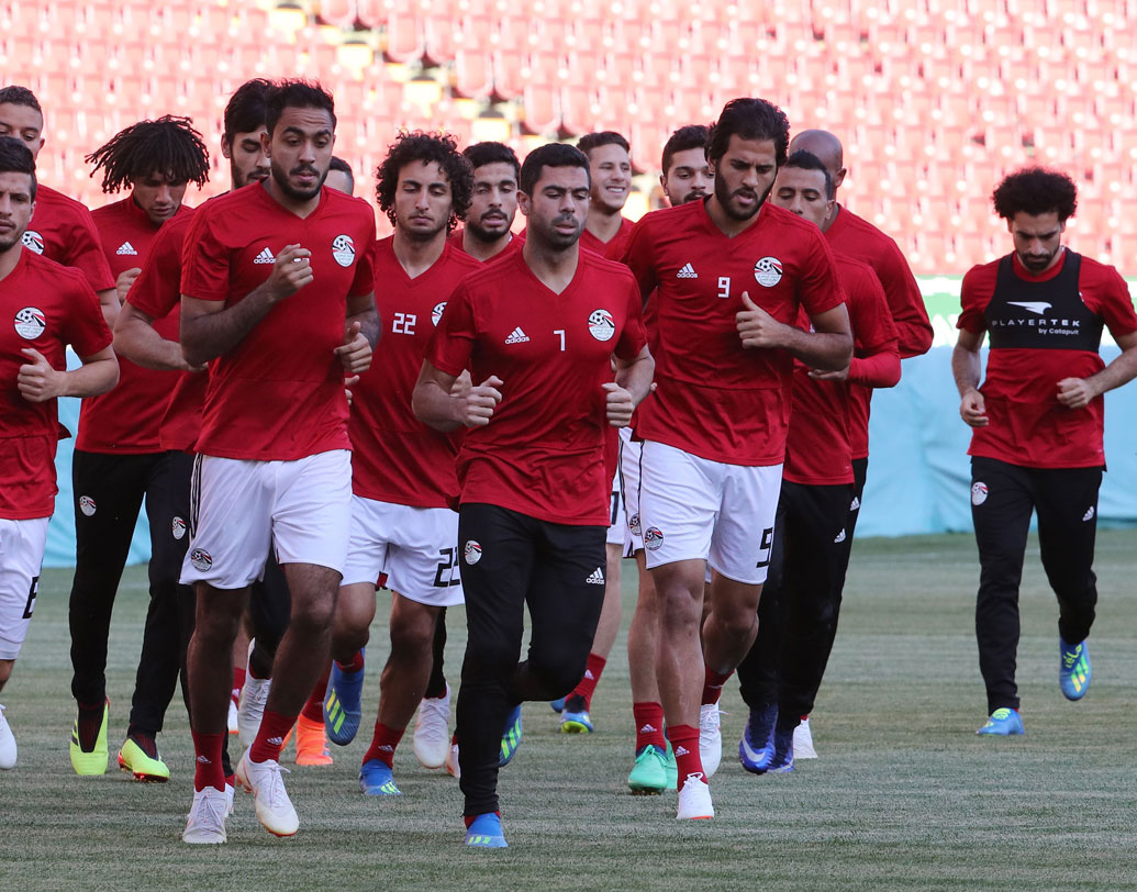 মিশর: ১৯৯৪-এর পর ২০১৮। মহম্মদ সালাহ-র উপর অনেক প্রত্যাশা ছিল এ বার। এ বারের বিশ্বকাপে আন্ডারডগ হিসাবে নেমেছিল দেশটি। কিন্তু উরুগুয়ে ও রাশিয়ার বিরুদ্ধে হেরে ছিটকে গিয়েছে দেশটি। ছবি: এএফপি।