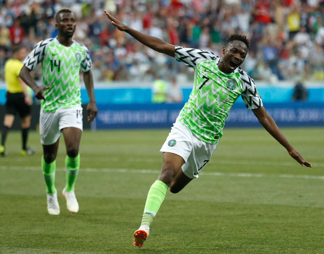 যদি আইসল্যান্ড ১ গোলে হারায় ক্রোয়েশিয়াকে, তা হলে নাইজিরিয়াকে হারাতে হবে ৪ গোলের ব্যবধানে। ছবি: পিটিআই।