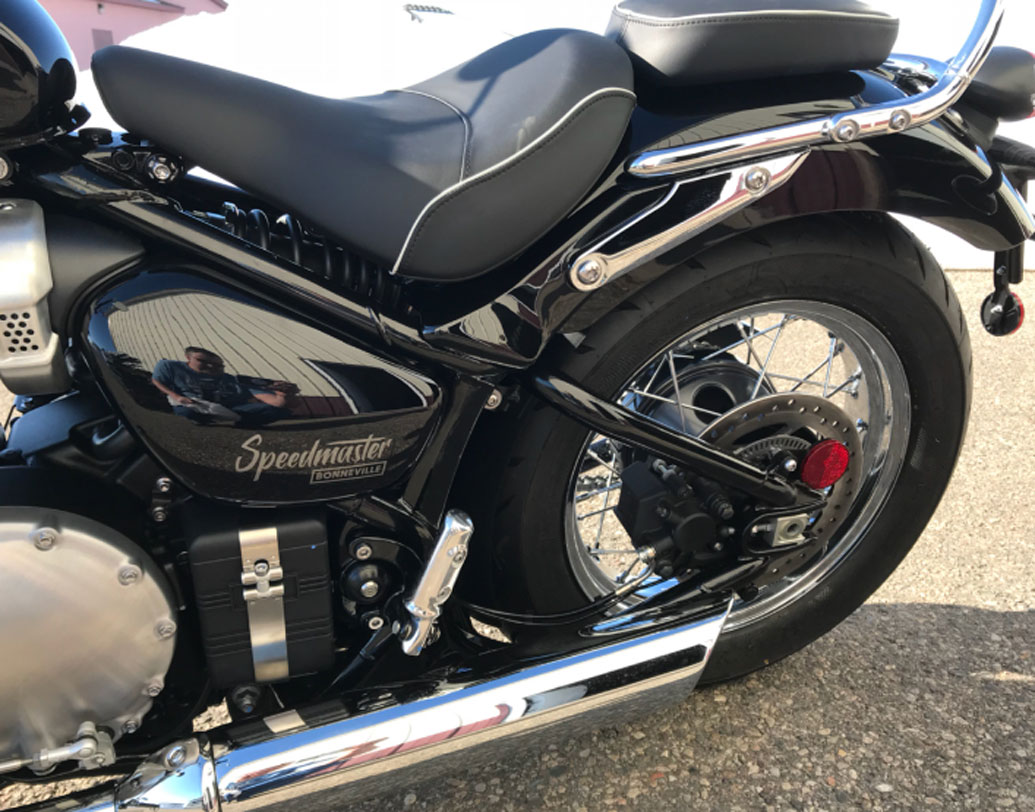 বিশ্বের বেস্ট সেলিং বাইকের মধ্যে রয়েছে ট্রায়াম্ফ বনভিল। স্পিডমাস্টারও বেস্ট সেলিং বাইক হবে বলেই আশা করছে সংস্থাটি। তবে স্কাউট ববার-কে টেক্কা দিতে পারবে কি না এখন সেটাই দেখার।