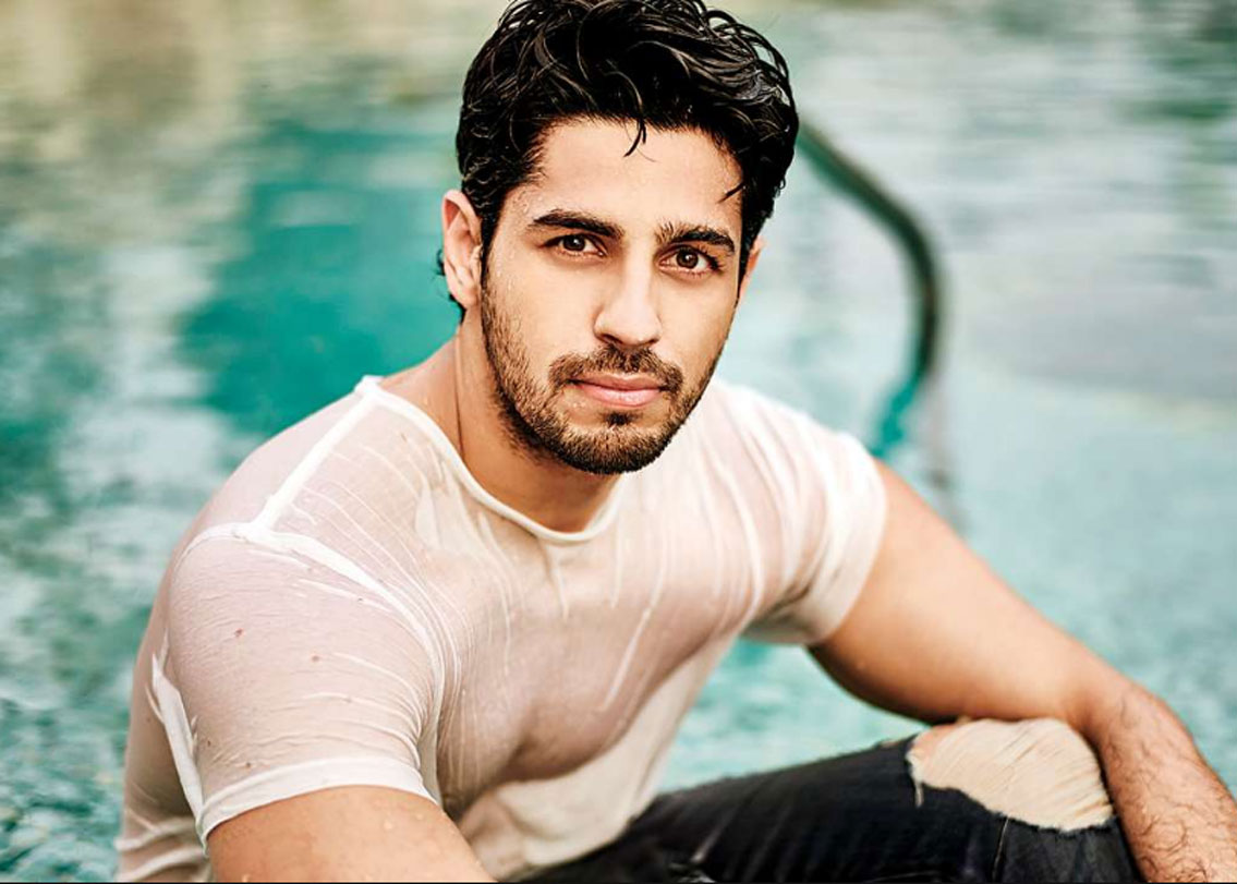 Sidharth Malhotra reacted to fan duped of rupees 50 lacs