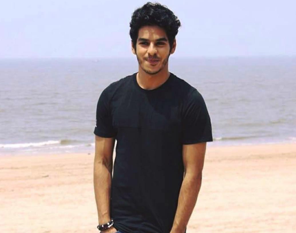 তিনি বলেন, “ছোট বয়সে অনেক সময় নিজেকে শেষ করে ফেলার ভাবনা এসেছে আমার মাথায়। সেই ভাবনা থেকে নিজেকে বার করার জন্য আমায় অনেক কষ্ট করতে হয়েছে। সে সময় মা আমায় বলেছিল, যখন আমি অন্যের জন্য বাঁচব তখন আর এ সব ভাবনা আমার মাথায় আসবে না।”